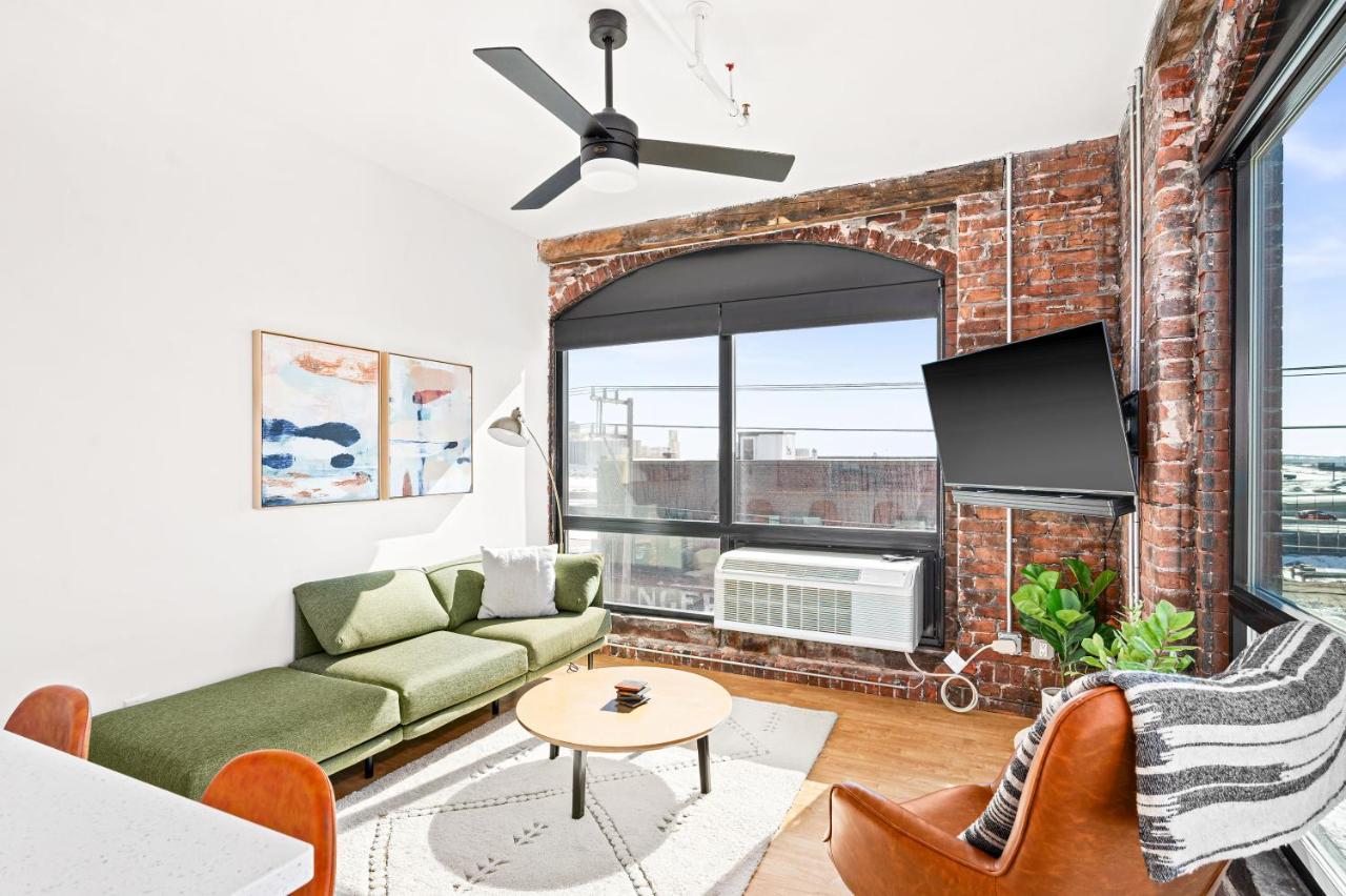 Enger Lofts Hotel ダルース エクステリア 写真